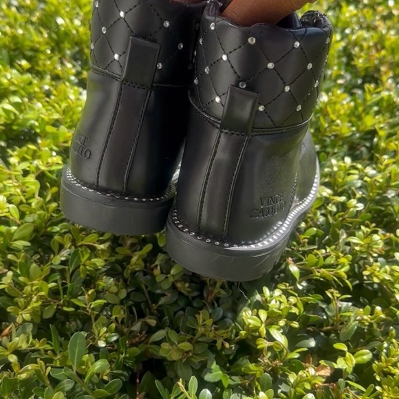 Vince Camuto toddler boots with rhinestones decorated around the top - Picture 4 of 5
